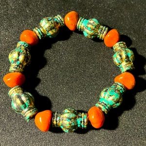 Turquoise and orange mixed beaded bracelet